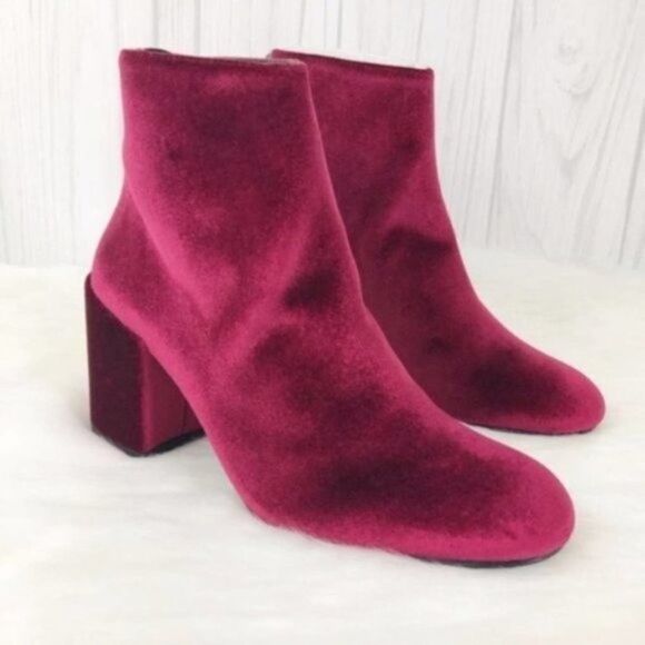 STUART WEITZMAN Bacari Berry Red Velvet Bootie - Picture 2 of 7